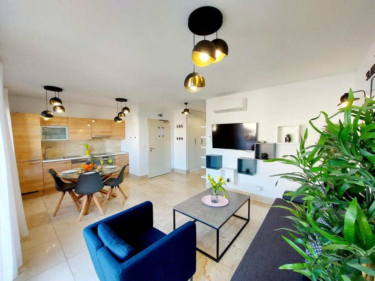 Apartment Livia Slatine Exteriör bild